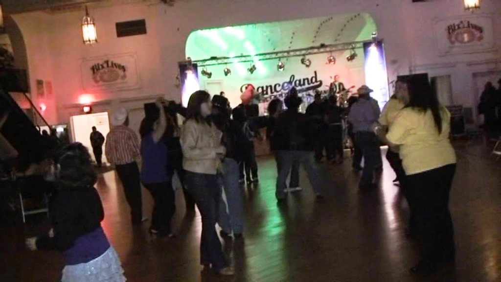 Ballroomdancing at Danceland/Boomers in Colonie, NY