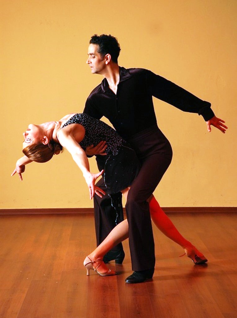 The Importance of Flexibility and Mobility in Ballroom Dancing Sports