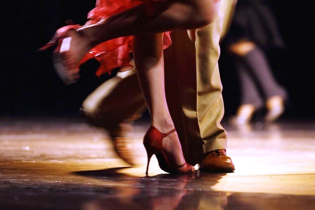 The Aesthetic Elements of Ballroom Dance Form and Composition
