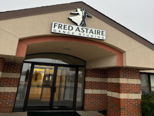 Fred Astaire Dance Studios - Oak Creek Oak Creek Dance school