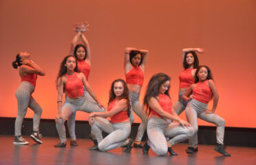 Urzúa Dance Academy
