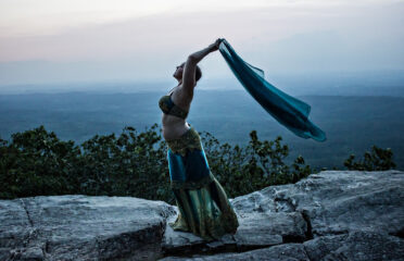 Arianna Belly Dance