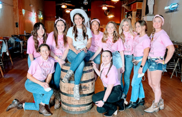 Stompin’ Grounds Line Dancing