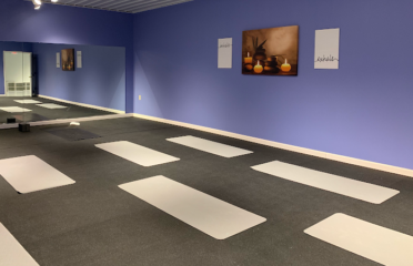 Molly’s Motion Dance & Yoga Center
